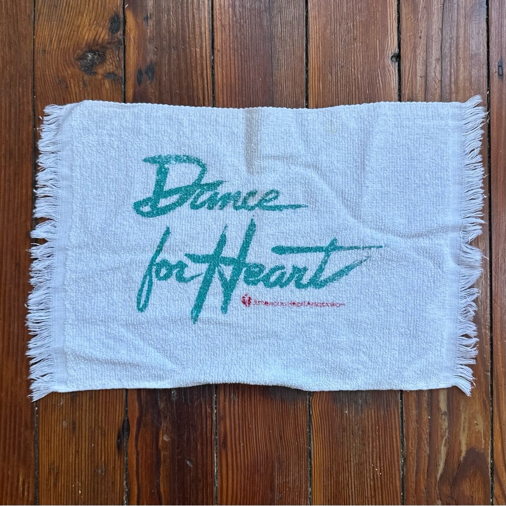 Vintage 1990s Blair Mills Dance for Heart American Heart Association face towel